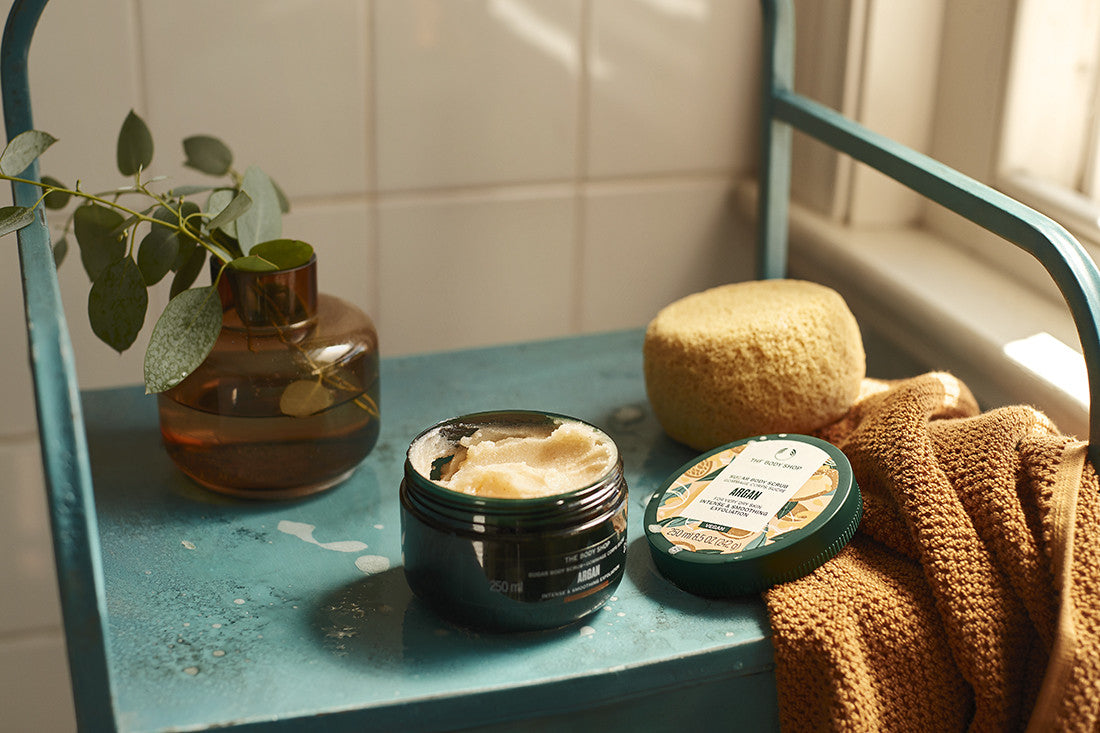 The Body Shop Argan Body Scrub 250ml